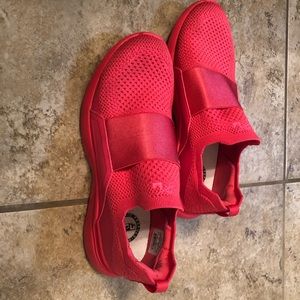 APL SHOES SNEAKERS SIZE 6.5